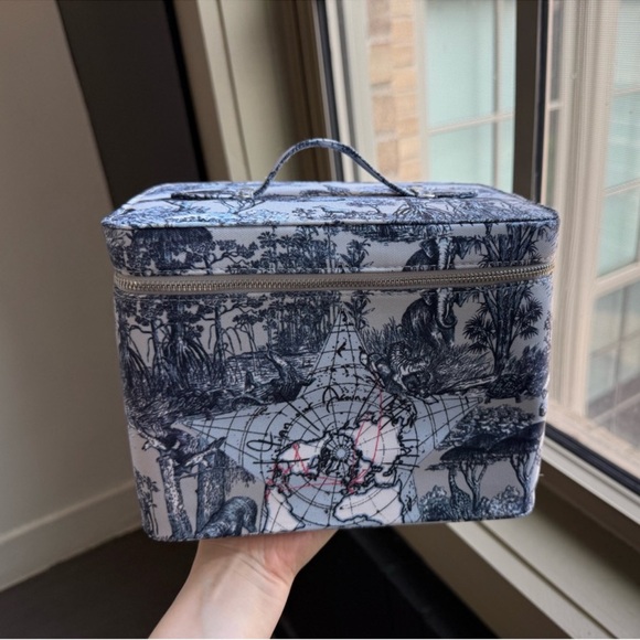 Dior Vanity bag GWP - Picture 2 of 6